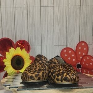 Boden Leopard Print Kids Slippers